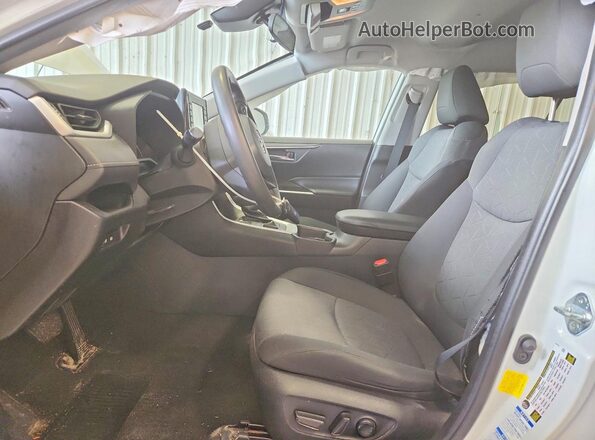 2T3P1RFV4MW178157 2021 TOYOTA RAV4 White 