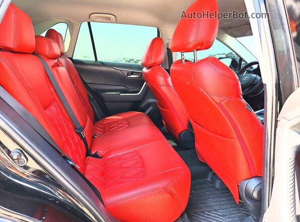 2T3P1RFV5MW142185 2021 TOYOTA RAV4 Black Вид задньої частини салону