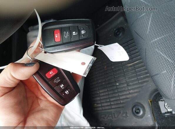 2T3P1RFV5SW546617 2025 TOYOTA RAV4 Серый Вид панели приборов