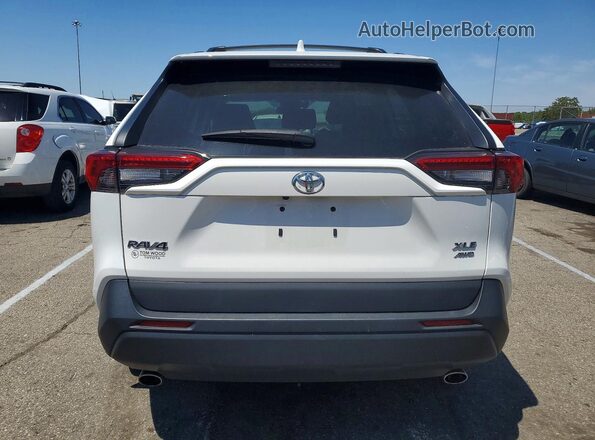 2T3P1RFV7LW133230 2020 TOYOTA RAV4 White უკანა ხედი