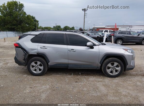 2T3P1RFV7MC180129 2021 TOYOTA RAV4 Silver Rear interior view