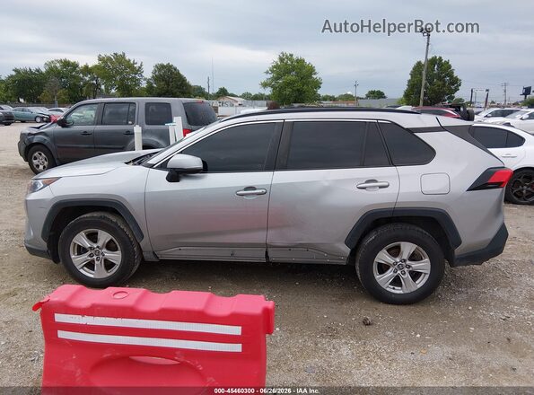 2T3P1RFV7MC180129 2021 TOYOTA RAV4 Silver 360 interior view