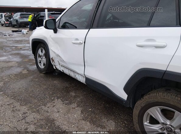 2T3P1RFV7MC180258 2021 TOYOTA RAV4 White Դիմացի տեսք