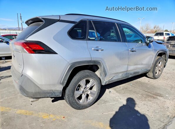 2T3P1RFV7NC285481 2022 TOYOTA RAV4 Silver Rear right