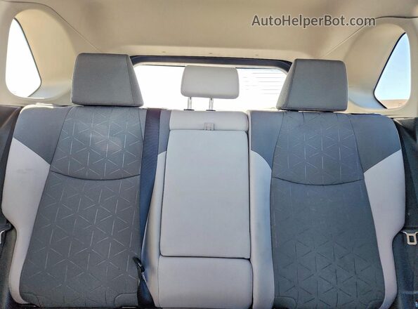 2T3P1RFV7NC285481 2022 TOYOTA RAV4 Silver Rear seats view