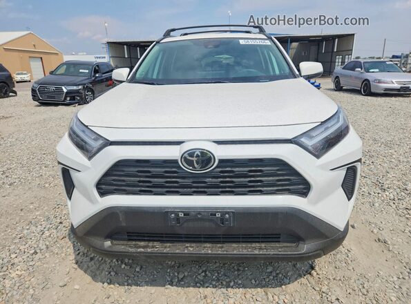 2T3P1RFV7RW434346 2024 TOYOTA RAV4 White Widok z przodu