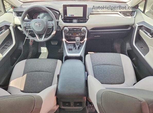 2T3P1RFV7SW623343 2025 TOYOTA RAV4 Red Вид панелі приладів