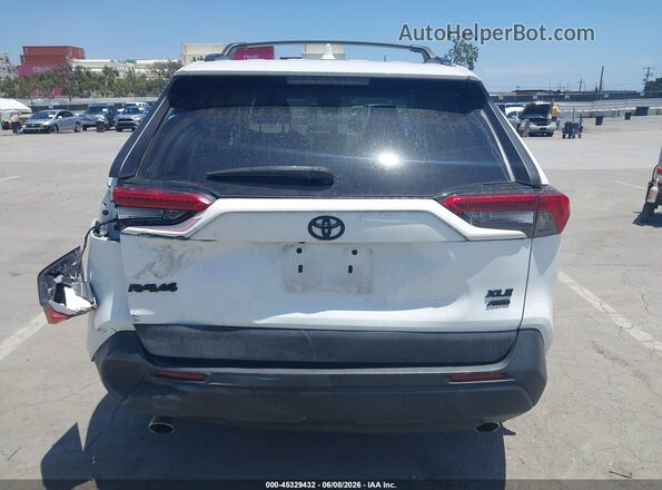 2T3P1RFV8KW005545 2019 TOYOTA RAV4 White 