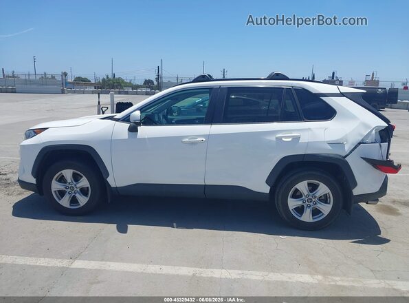 2T3P1RFV8KW005545 2019 TOYOTA RAV4 White 