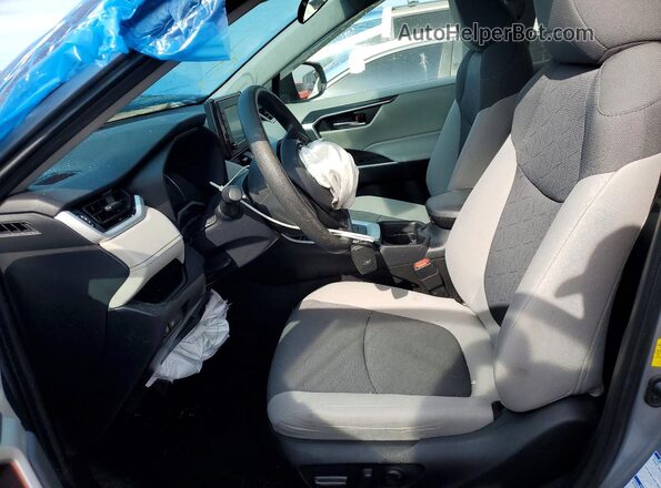 2T3P1RFV8LC090955 2020 TOYOTA RAV4 Серебряный Вид салона спереди