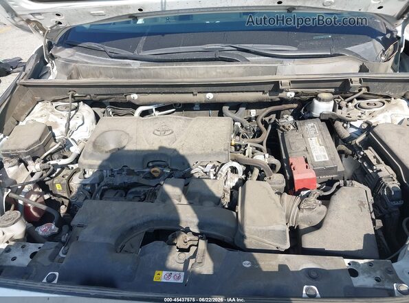 2T3P1RFV8NC310078 2022 TOYOTA RAV4 White Widok z tyłu