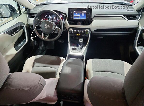 2T3P1RFV9MC236846 2021 TOYOTA RAV4 Silver წინა პანელის ხედი