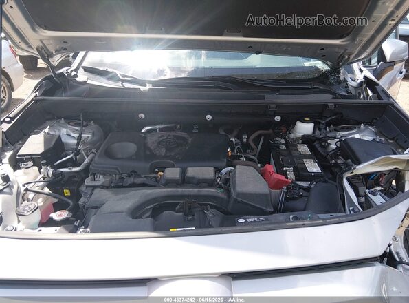 2T3P1RFV9NW311626 2022 TOYOTA RAV4 Silver Հետևի տեսք