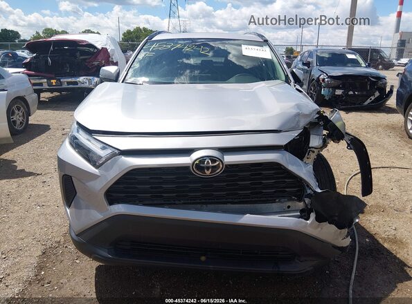2T3P1RFV9NW311626 2022 TOYOTA RAV4 Silver Սարքավորումների վահանակի տեսք