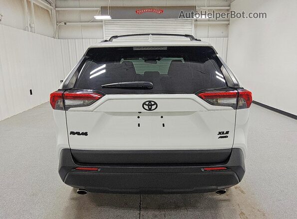 2T3P1RFV9PW402804 2023 TOYOTA RAV4 Белый 