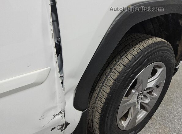 2T3P1RFV9PW402804 2023 TOYOTA RAV4 Белый 
