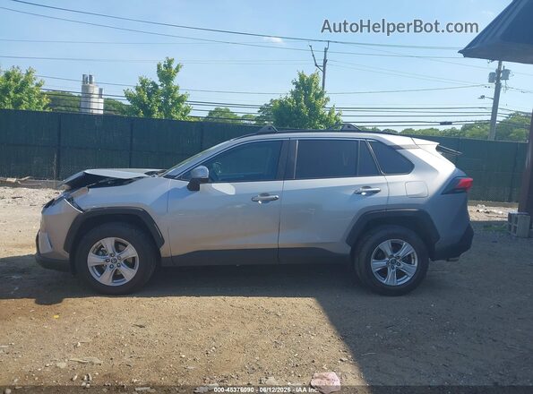 2T3P1RFVXKW063737 2019 TOYOTA RAV4 Серебряный Панорамный вид салона 360°