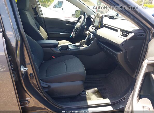 2T3P1RFVXMW243691 2021 TOYOTA RAV4 Серый Вид салона спереди
