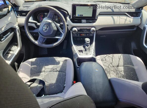 2T3P1RFVXSW598809 2025 TOYOTA RAV4 Silver Vista del salpicadero