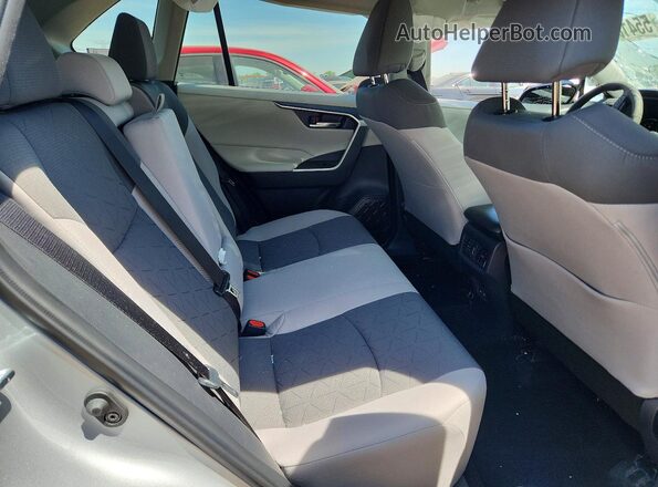 2T3P1RFVXSW598809 2025 TOYOTA RAV4 Silver Vista de los asientos traseros
