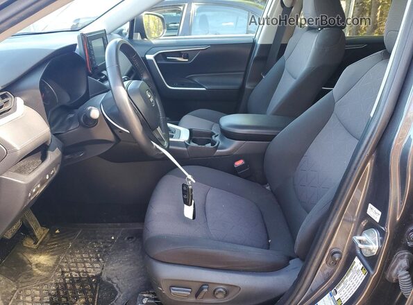 2T3R1RFV0KW082158 2019 TOYOTA RAV4 Gray 