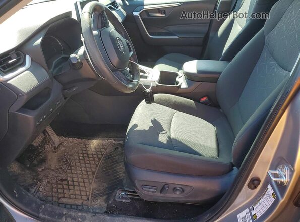 2T3R1RFV2RC476126 2024 TOYOTA RAV4 Silver Սալոնի դիմացի տեսք