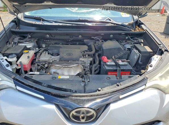 2T3RFREV1HW615193 2017 TOYOTA RAV4 Silver Engine compartment view