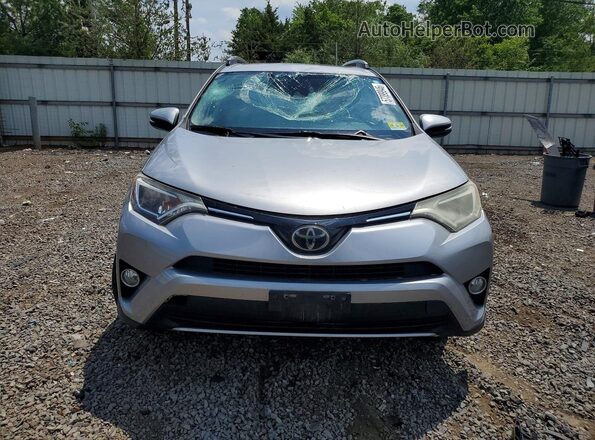 2T3RFREV1HW615193 2017 TOYOTA RAV4 Silver Front view