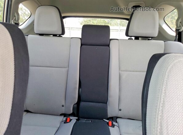 2T3RFREV1HW615193 2017 TOYOTA RAV4 Silver Rear seats view