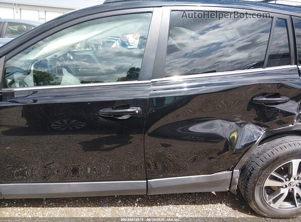 2T3RFREV1HW639056 2017 TOYOTA RAV4 Black Սալոնի 360 աստիճան տեսք