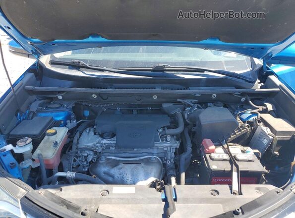 2T3RFREV1JW815111 2018 TOYOTA RAV4 Blue Вид підкапотного простору