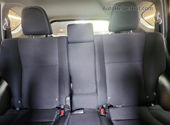 2T3RFREV2HW692879 2017 TOYOTA RAV4 Black Հետևի նստատեղերի տեսք