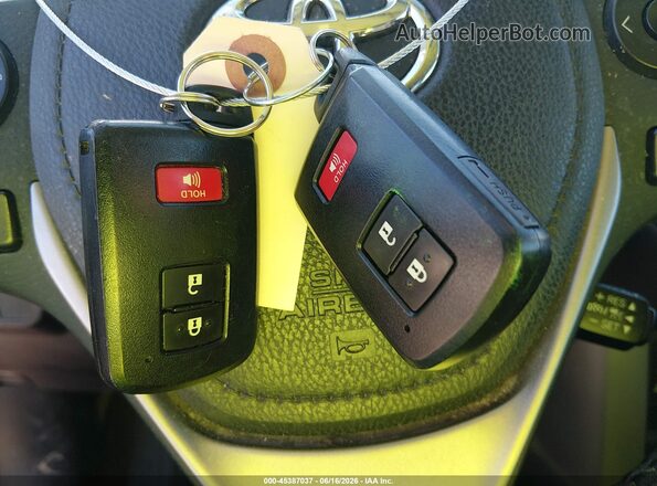 2T3RFREV3JW715737 2018 TOYOTA RAV4 Red Вид панелі приладів