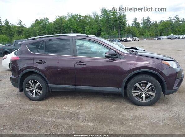 2T3RFREV3JW733607 2018 TOYOTA RAV4 Темно-бордовый Вид задней части салона