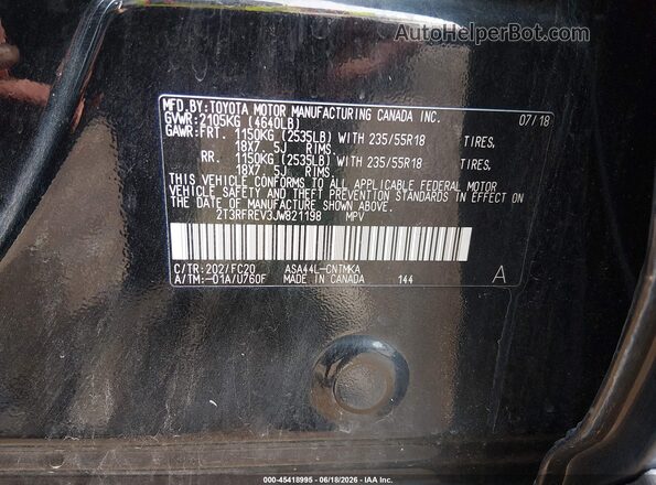 2T3RFREV3JW821198 2018 TOYOTA RAV4 Black ძრავის განყოფილების ხედი