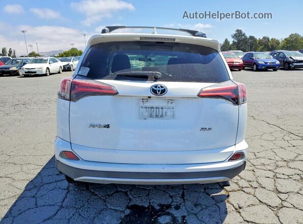 2T3RFREV4GW519508 2016 TOYOTA RAV4 White Հետևի տեսք