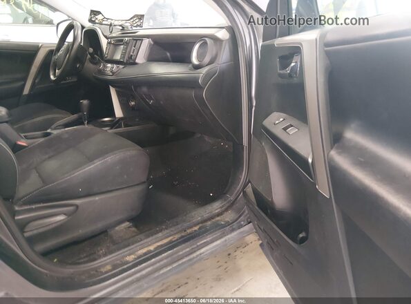 2T3RFREV4JW734622 2018 TOYOTA RAV4 Gray Widok wnętrza z przodu