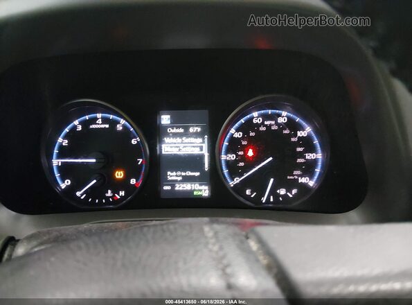 2T3RFREV4JW734622 2018 TOYOTA RAV4 Gray Widok tylnych siedzeń