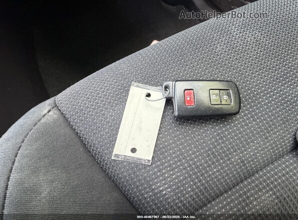 2T3RFREV4JW766535 2018 TOYOTA RAV4 Red Dashboard view