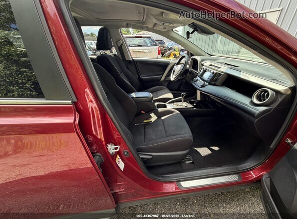 2T3RFREV4JW766535 2018 TOYOTA RAV4 Red Front interior view