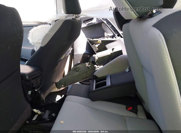 2T3RFREV4JW823543 2018 TOYOTA RAV4 Black Widok naklejki z numerem VIN
