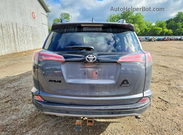 2T3RFREV4JW823879 2018 TOYOTA RAV4 Серый Вид сзади