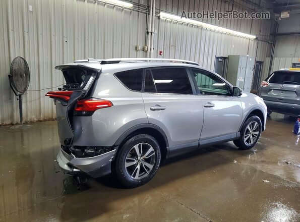 2T3RFREV5GW452305 2016 TOYOTA RAV4 Silver Задня права чверть
