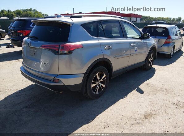 2T3RFREV5HW560229 2017 TOYOTA RAV4 Серебряный Задняя правая четверть