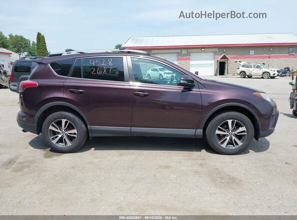 2T3RFREV6HW670304 2017 TOYOTA RAV4 Burgundy უკანა სალონის ხედი