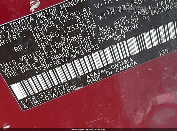 2T3RFREV7JW731813 2018 TOYOTA RAV4 Red Vista del compartimento del motor