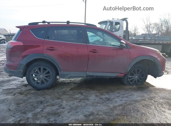 2T3RFREV7JW731813 2018 TOYOTA RAV4 Red Vista interior trasera