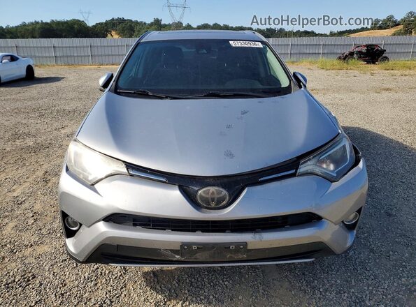 2T3RFREV7JW816330 2018 TOYOTA RAV4 Silver Front view
