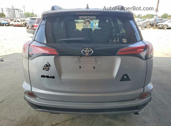 2T3RFREV8JW730458 2018 TOYOTA RAV4 Gray 