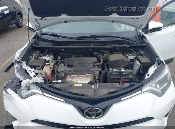 2T3RFREV9HW603471 2017 TOYOTA RAV4 White უკანა ხედი